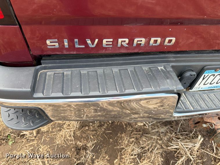 image for item FK0181 2015 Chevrolet Silverado 3500HD pickup truck