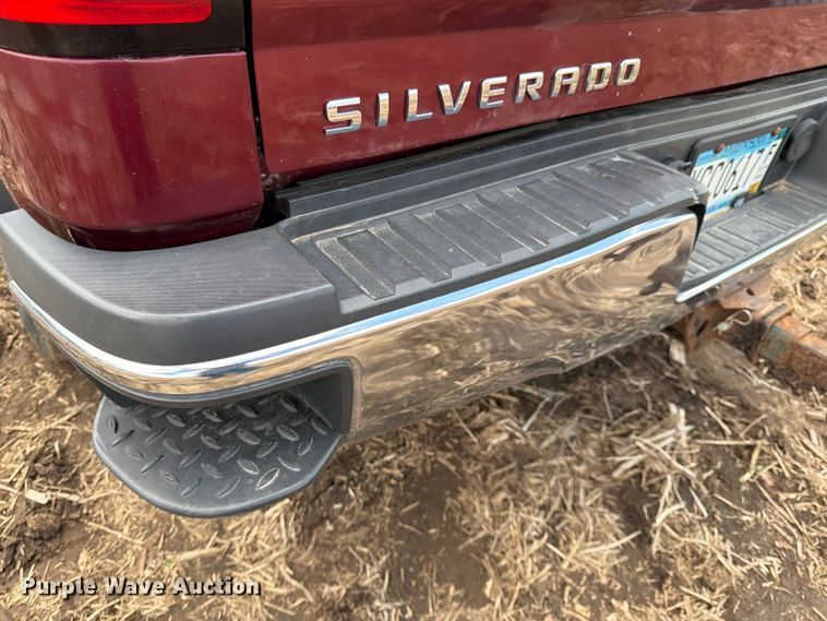 image for item FK0181 2015 Chevrolet Silverado 3500HD pickup truck