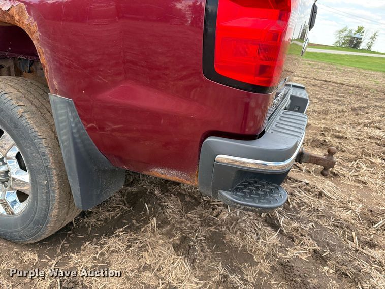 image for item FK0181 2015 Chevrolet Silverado 3500HD pickup truck