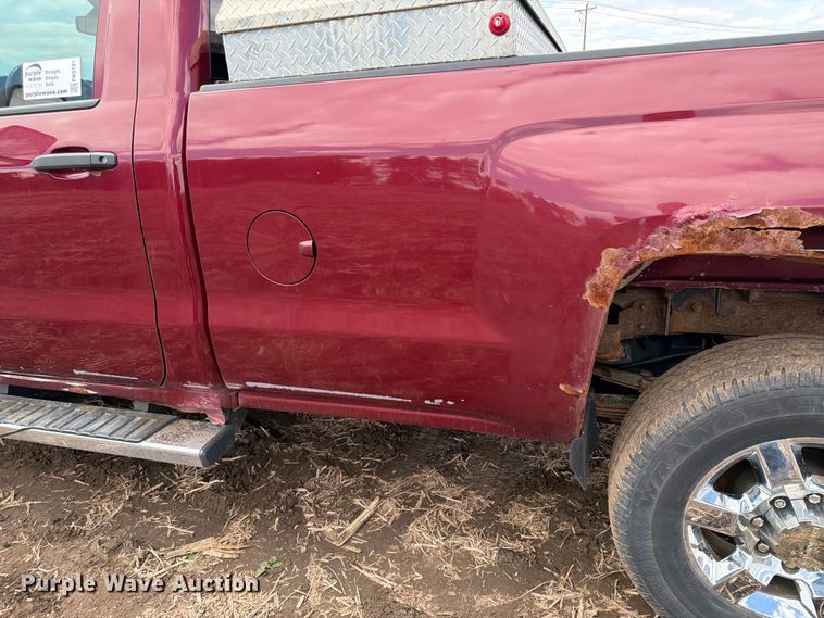 image for item FK0181 2015 Chevrolet Silverado 3500HD pickup truck