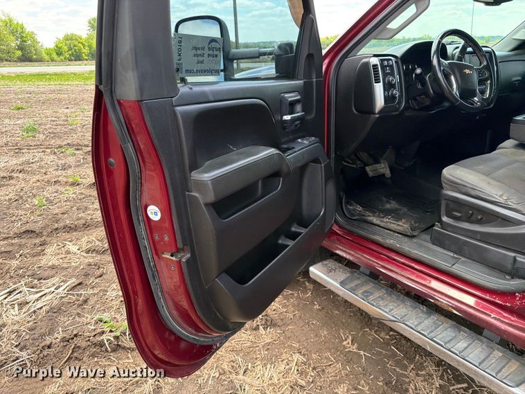image for item FK0181 2015 Chevrolet Silverado 3500HD pickup truck