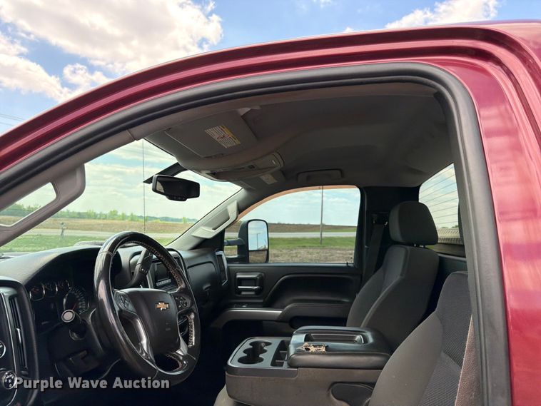 image for item FK0181 2015 Chevrolet Silverado 3500HD pickup truck