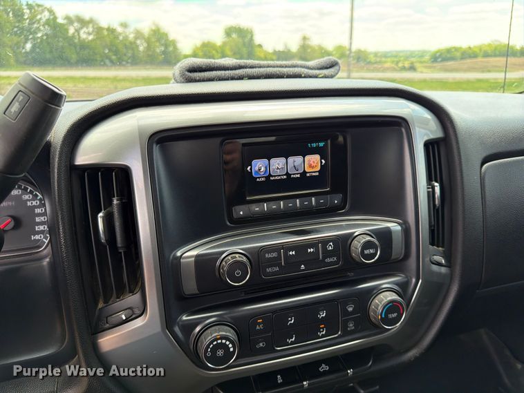 image for item FK0181 2015 Chevrolet Silverado 3500HD pickup truck