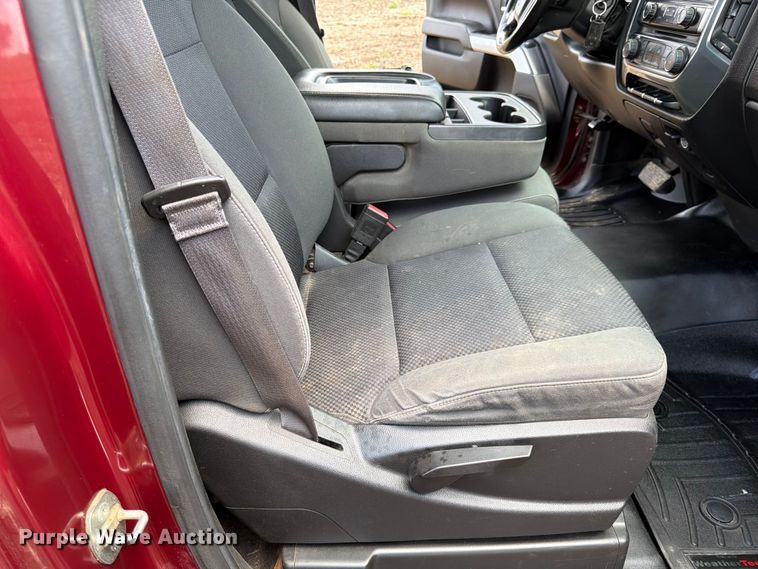 image for item FK0181 2015 Chevrolet Silverado 3500HD pickup truck