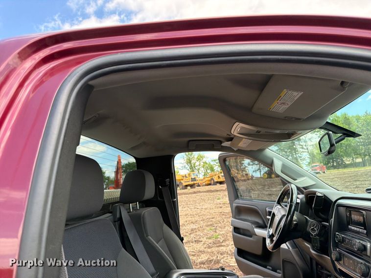 image for item FK0181 2015 Chevrolet Silverado 3500HD pickup truck