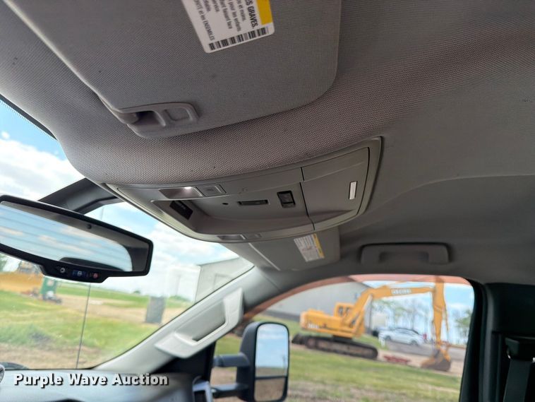 image for item FK0181 2015 Chevrolet Silverado 3500HD pickup truck