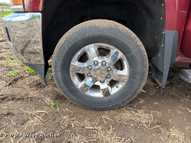 image for item FK0181 2015 Chevrolet Silverado 3500HD pickup truck