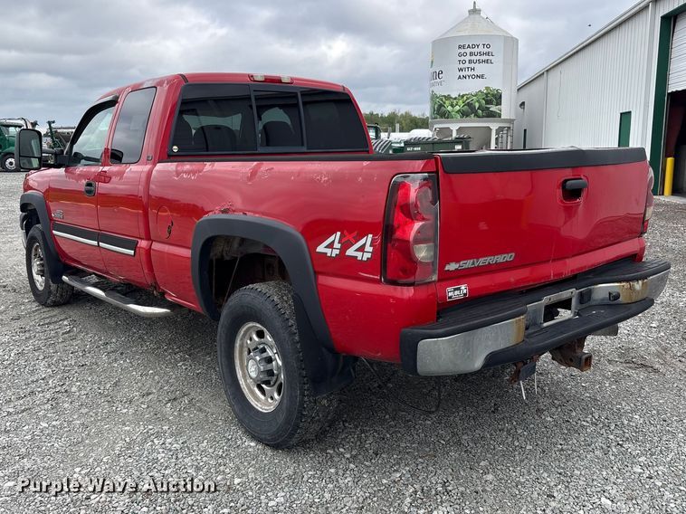 image for item FK1423 2007 Chevrolet Silverado 2500HD Ext. Cab pickup truck