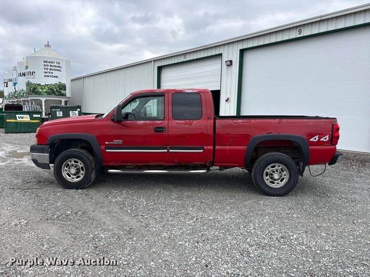 image for item FK1423 2007 Chevrolet Silverado 2500HD Ext. Cab pickup truck
