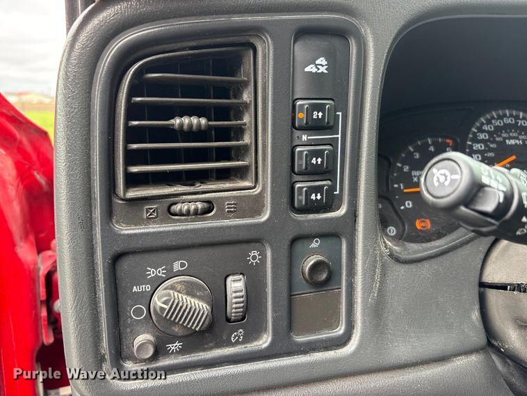 image for item FK1423 2007 Chevrolet Silverado 2500HD Ext. Cab pickup truck