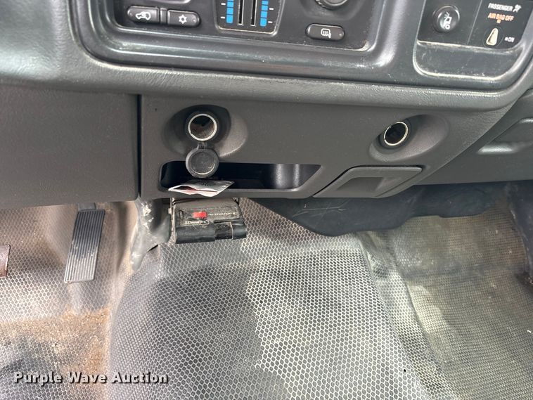 image for item FK1423 2007 Chevrolet Silverado 2500HD Ext. Cab pickup truck