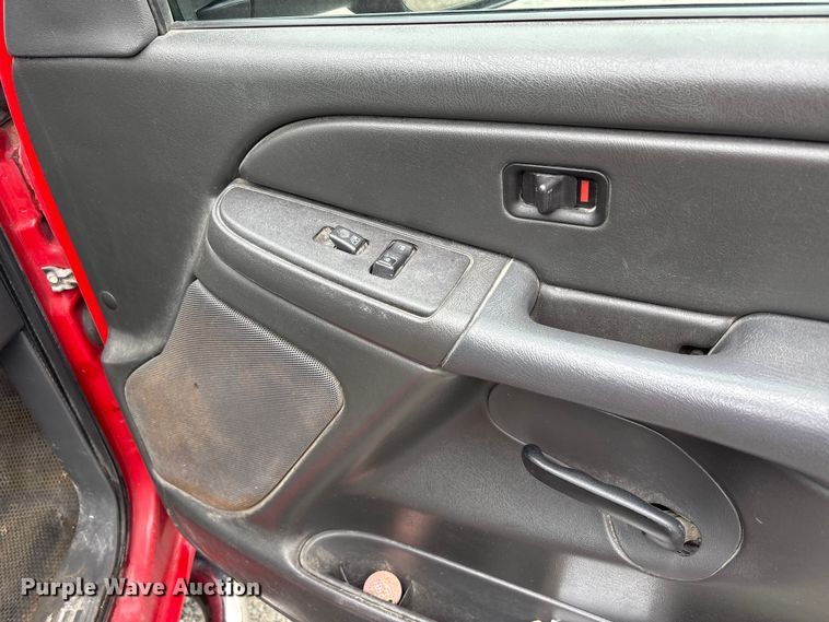 image for item FK1423 2007 Chevrolet Silverado 2500HD Ext. Cab pickup truck