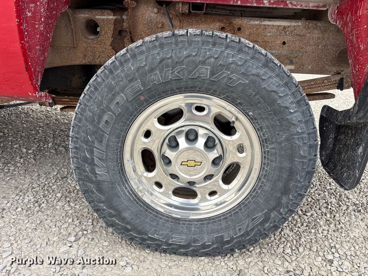 image for item FK1426 2009 Chevrolet Silverado 2500HD Crew Cab pickup truck
