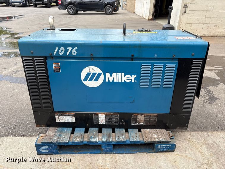 image for item FK1494 Miller Big Blue 450 Duo CST welder/generator