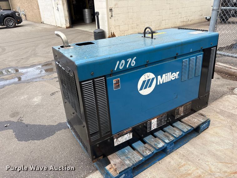 image for item FK1494 Miller Big Blue 450 Duo CST welder/generator