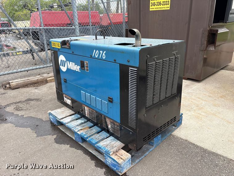 image for item FK1494 Miller Big Blue 450 Duo CST welder/generator