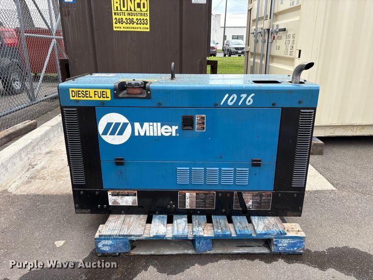 image for item FK1494 Miller Big Blue 450 Duo CST welder/generator