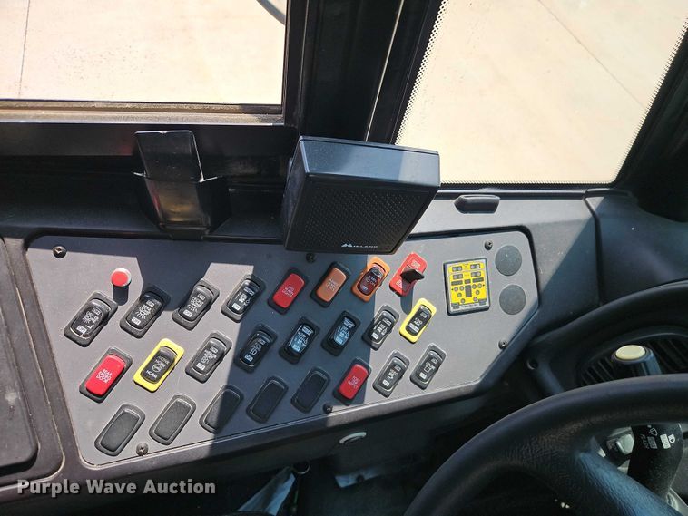 image for item FN5685 2009 Thomas Built Buses school bus