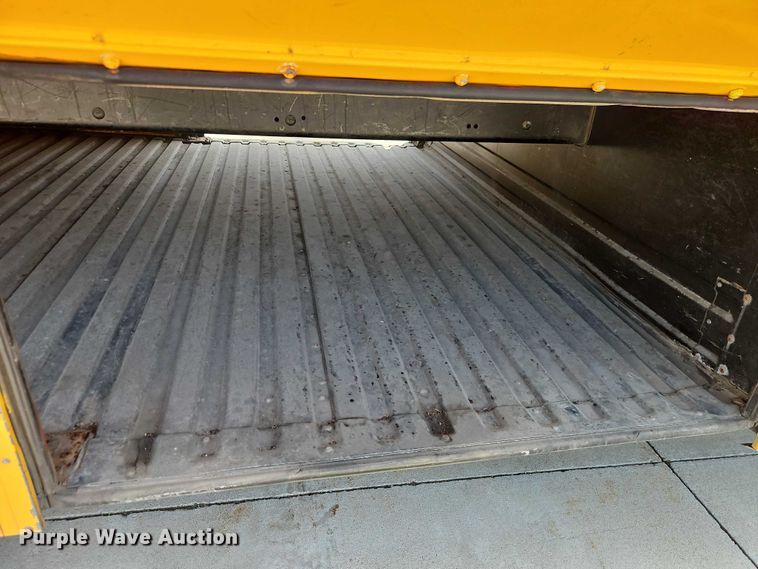 image for item FN5686 2010 Thomas Built HDX school bus