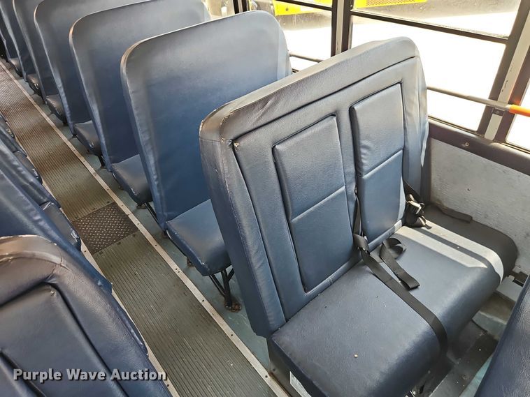 image for item FN5686 2010 Thomas Built HDX school bus