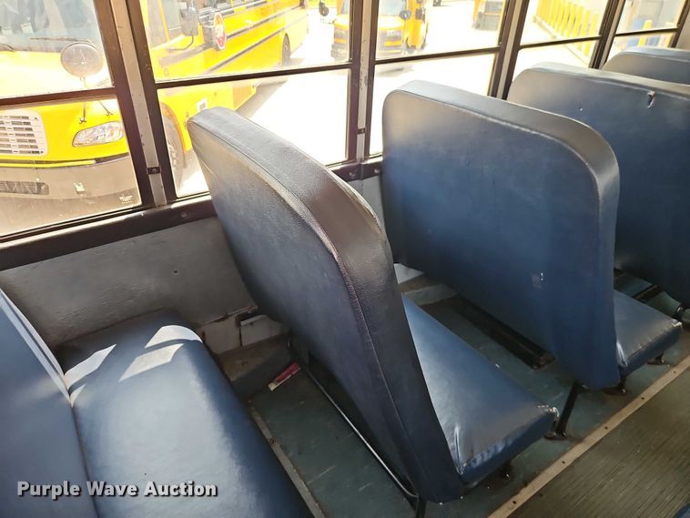 image for item FN5686 2010 Thomas Built HDX school bus