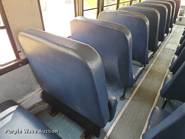 image for item FN5686 2010 Thomas Built HDX school bus