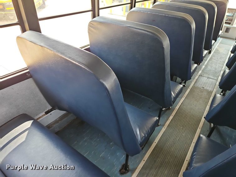 image for item FN5686 2010 Thomas Built HDX school bus
