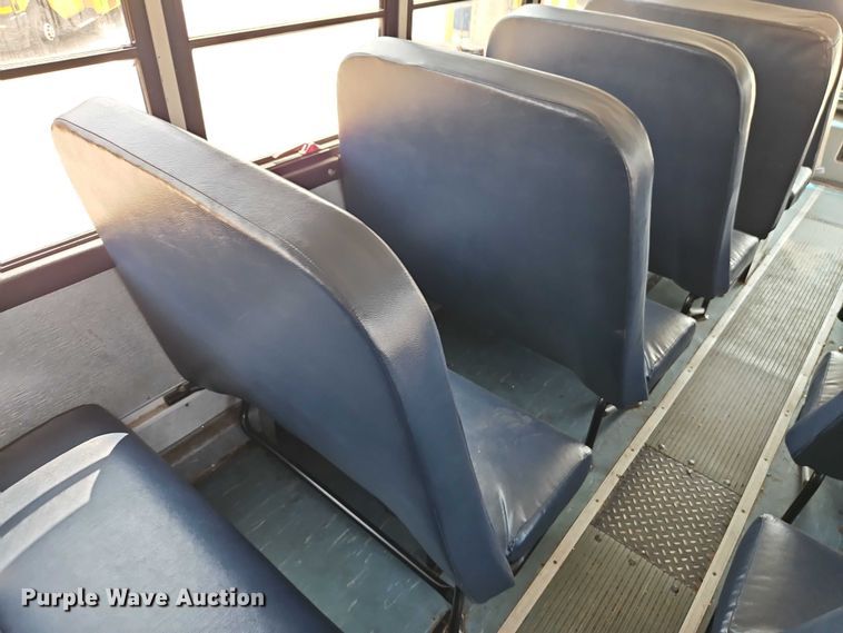 image for item FN5686 2010 Thomas Built HDX school bus