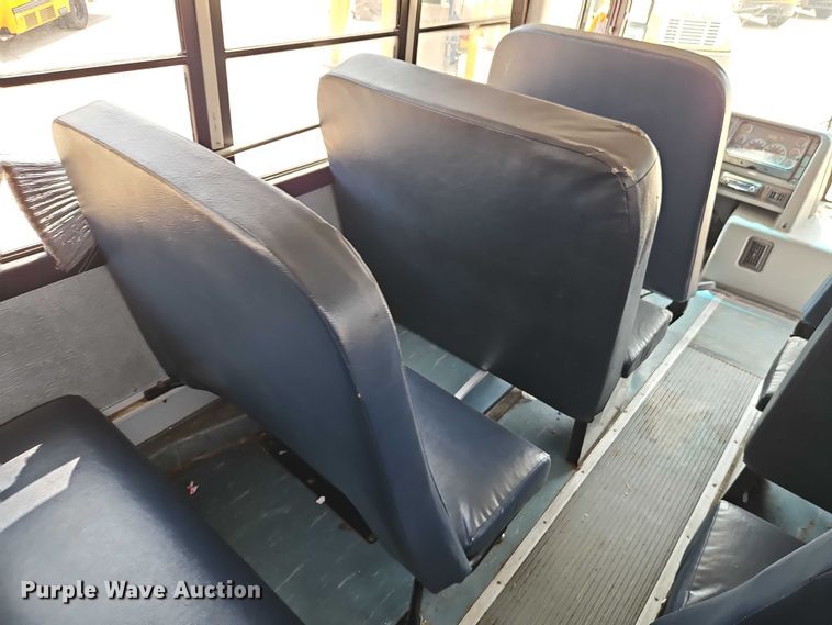 image for item FN5686 2010 Thomas Built HDX school bus