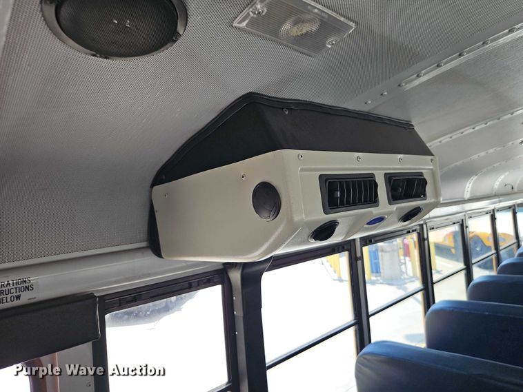 image for item FN5686 2010 Thomas Built HDX school bus