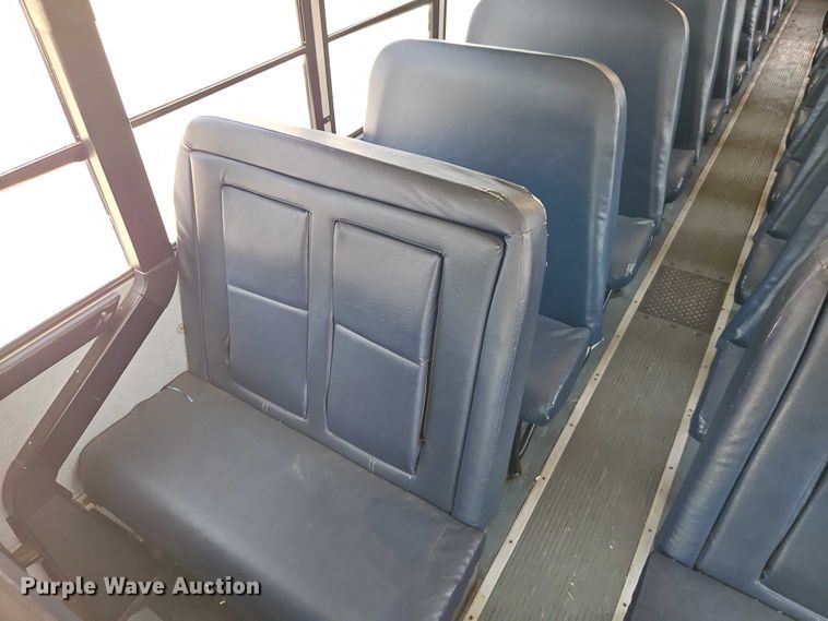 image for item FN5686 2010 Thomas Built HDX school bus
