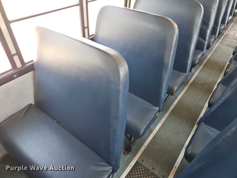 image for item FN5686 2010 Thomas Built HDX school bus