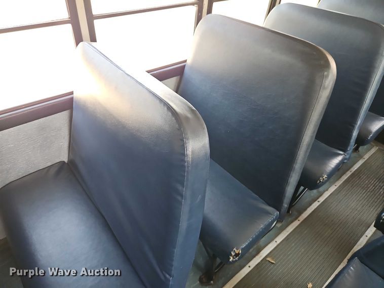 image for item FN5686 2010 Thomas Built HDX school bus