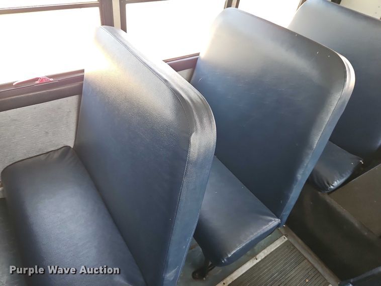 image for item FN5686 2010 Thomas Built HDX school bus