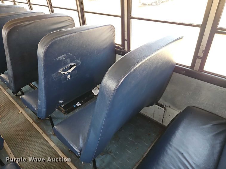 image for item FN5686 2010 Thomas Built HDX school bus