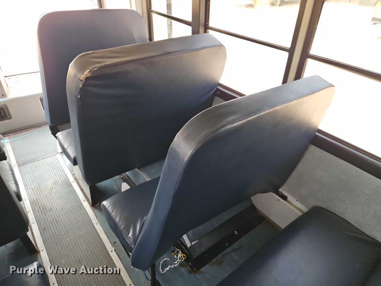 image for item FN5686 2010 Thomas Built HDX school bus