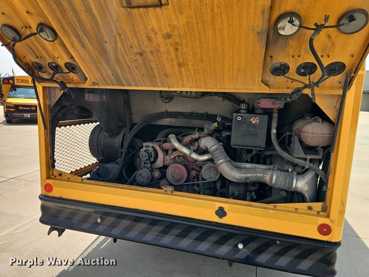 image for item FN5686 2010 Thomas Built HDX school bus