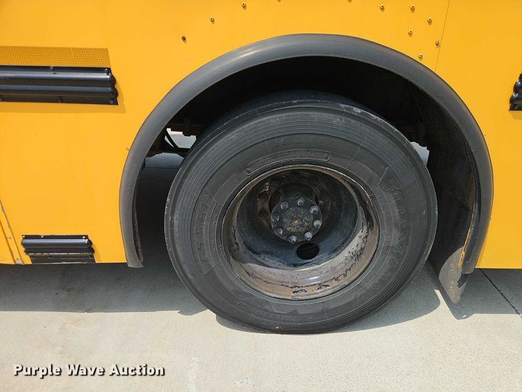 image for item FN5686 2010 Thomas Built HDX school bus