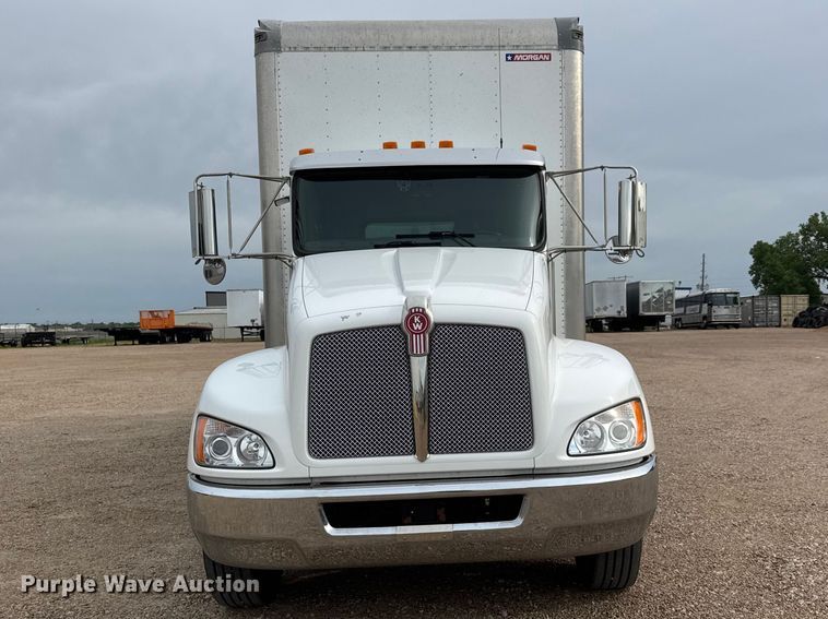 image for item MX9252 2021 Kenworth T270 box truck