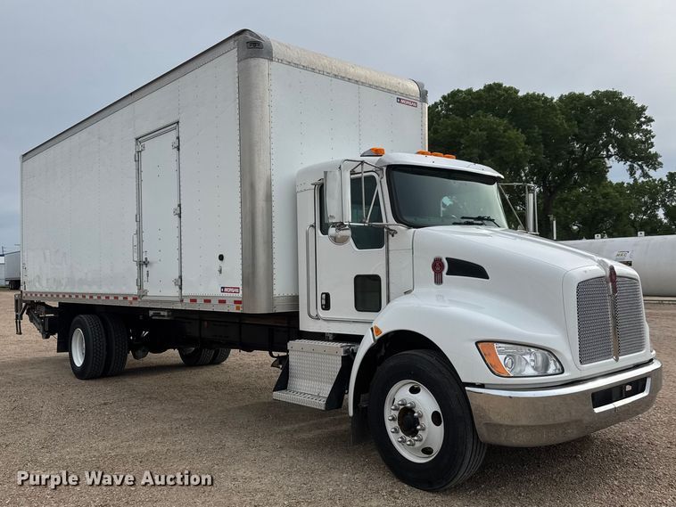 image for item MX9252 2021 Kenworth T270 box truck