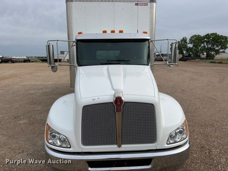 image for item MX9252 2021 Kenworth T270 box truck
