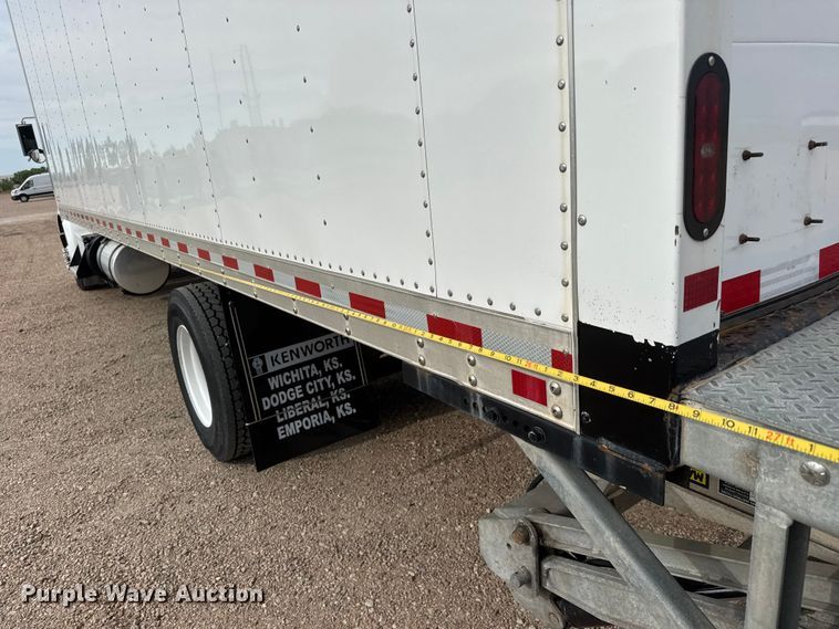 image for item MX9252 2021 Kenworth T270 box truck