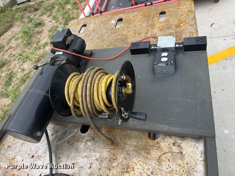 image for item MX9262 Hydraulic table