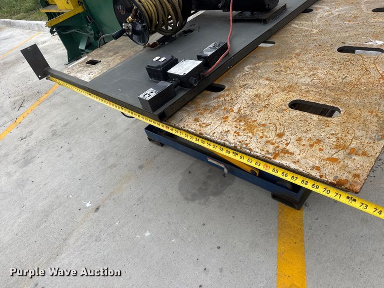 image for item MX9262 Hydraulic table