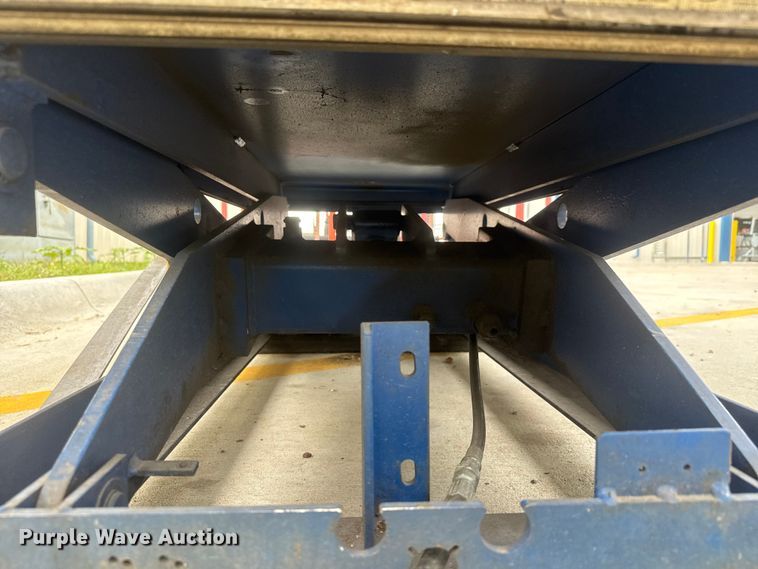 image for item MX9262 Hydraulic table