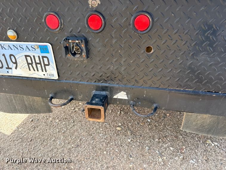 image for item NA9324 2010 Ford F250 Lariat Super Duty Ext. Cab flatbed pickup truck