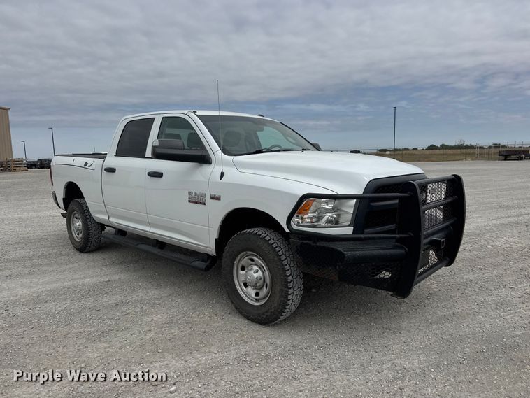 image for item NA9345 2016 RAM 2500 Crew Cab pickup truck