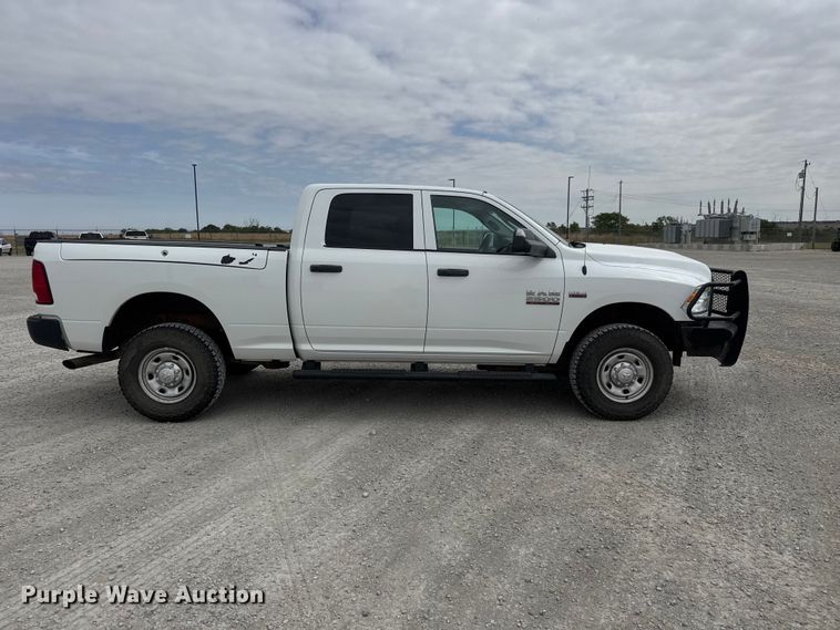 image for item NA9345 2016 RAM 2500 Crew Cab pickup truck