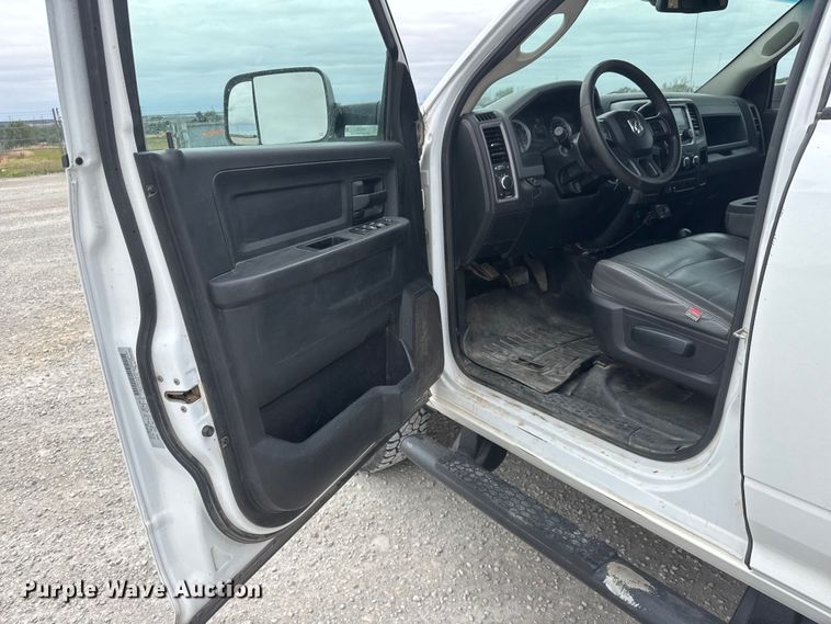 image for item NA9345 2016 RAM 2500 Crew Cab pickup truck