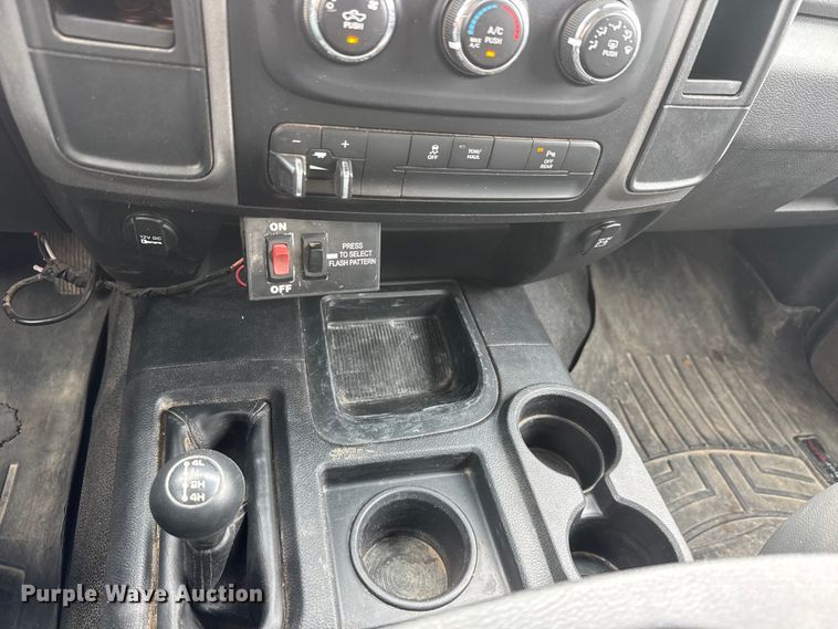 image for item NA9345 2016 RAM 2500 Crew Cab pickup truck
